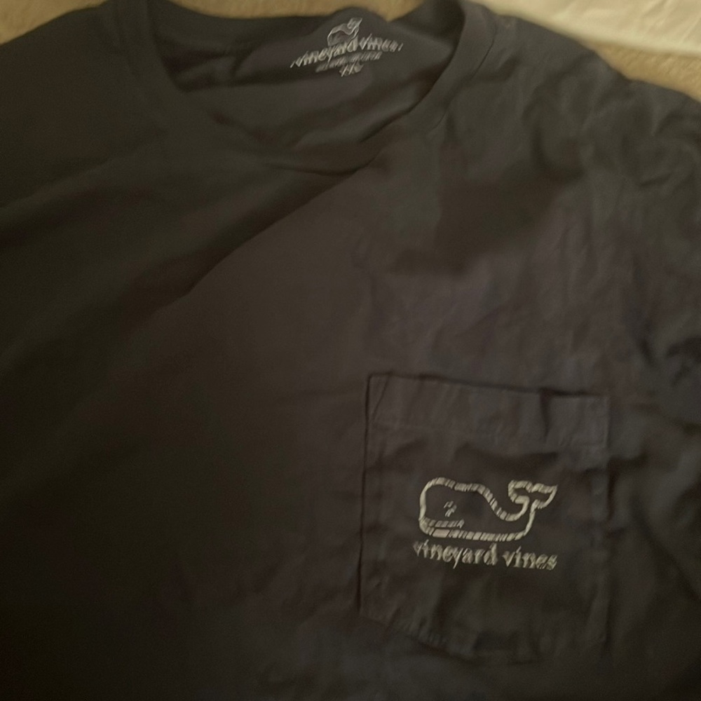 3 T Shirts ,Vineyard T-Shirts the two blue are xxl , White Xl